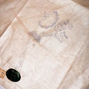 VTG NOS TEA TOWEL LINEN LADY PARASOL STAMPED FOR EMBROIDERY VINTAGE BLUE CREAM